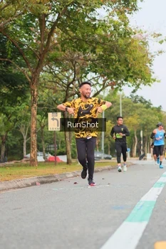 Runner Photo 5674139
