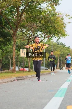 Runner Photo 5674140