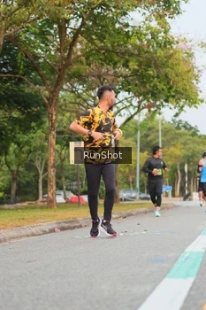 Runner Photo 5674145
