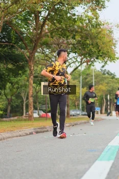 Runner Photo 5674148