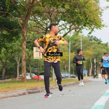 Runner Photo 5674151