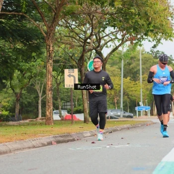 Runner Photo 5674153