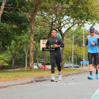 Runner Photo 5674155