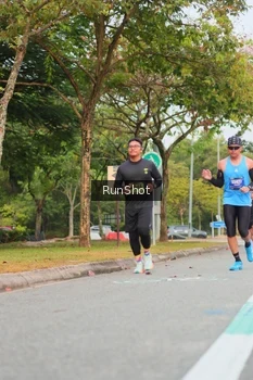 Runner Photo 5674160