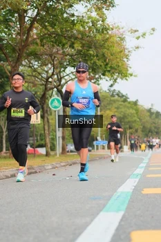 Runner Photo 5674165