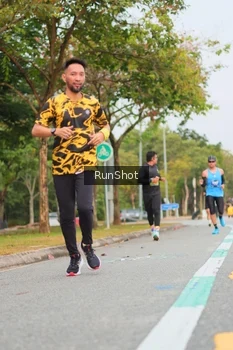 Runner Photo 5674170