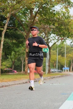 Runner Photo 5674182