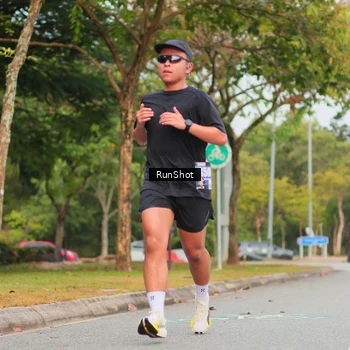 Runner Photo 5674186