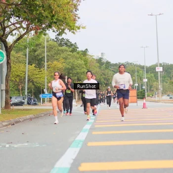 Runner Photo 5674187