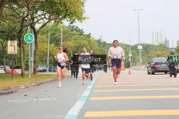 Runner Photo 5674195