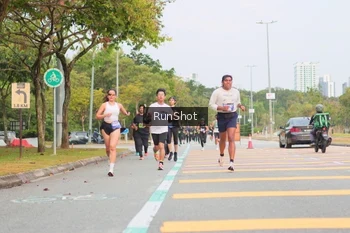 Runner Photo 5674199