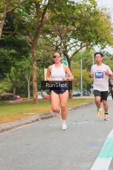 Runner Photo 5674211