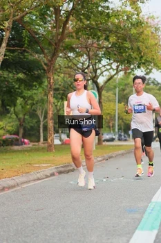 Runner Photo 5674215