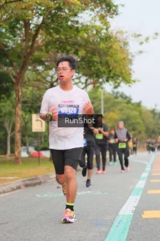Runner Photo 5674227