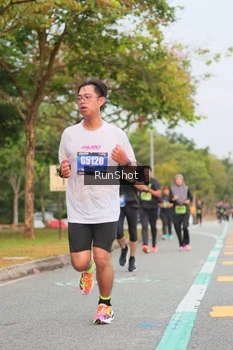 Runner Photo 5674228