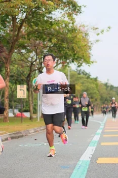 Runner Photo 5674234