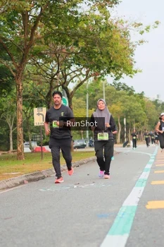 Runner Photo 5674246