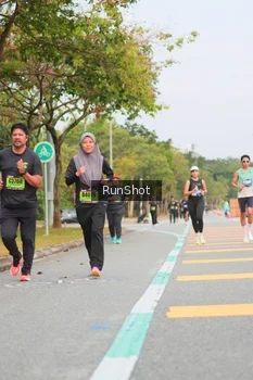 Runner Photo 5674253
