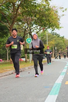 Runner Photo 5674257