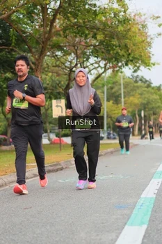 Runner Photo 5674264