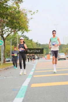 Runner Photo 5674272