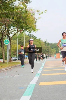 Runner Photo 5674273
