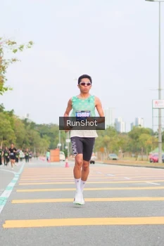 Runner Photo 5674274