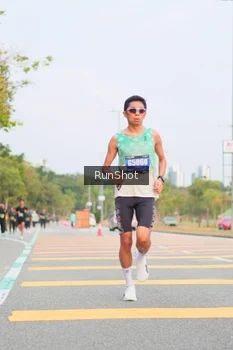 Runner Photo 5674282