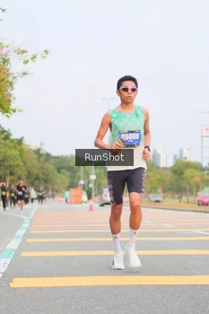 Runner Photo 5674286