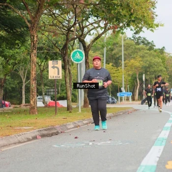 Runner Photo 5674292