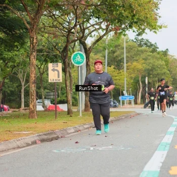 Runner Photo 5674293