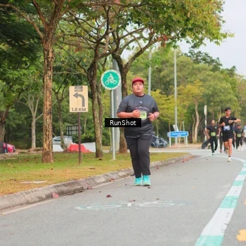 Runner Photo 5674294