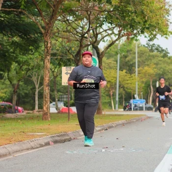 Runner Photo 5674299