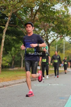 Runner Photo 5674314