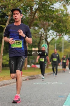 Runner Photo 5674316