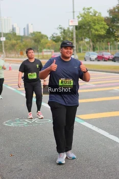 Runner Photo 5674334