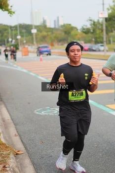 Runner Photo 5674381