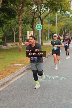Runner Photo 5674390