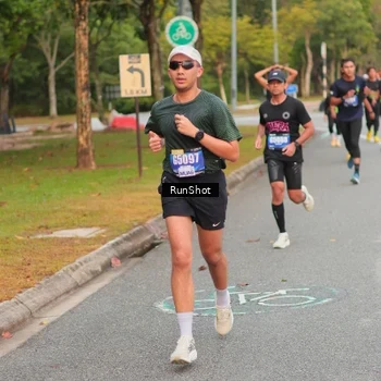 Runner Photo 5674398
