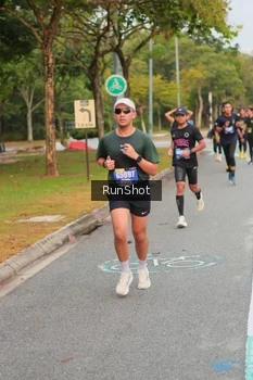 Runner Photo 5674406