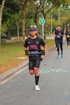 Runner Photo 5674410