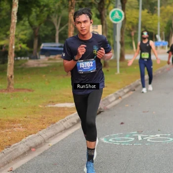 Runner Photo 5674422