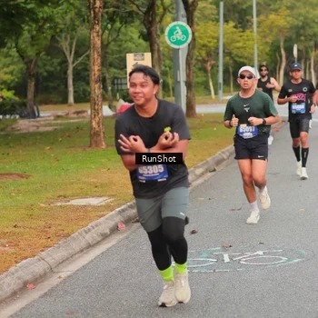 Runner Photo 5674424