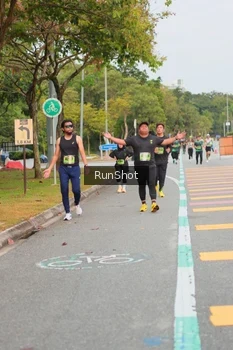Runner Photo 5674428