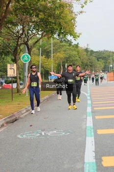Runner Photo 5674429