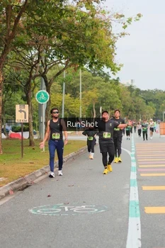 Runner Photo 5674433