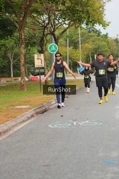 Runner Photo 5674440