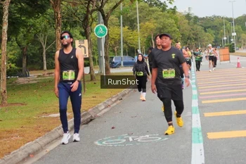 Runner Photo 5674460