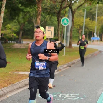 Runner Photo 5674466