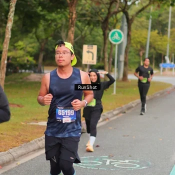 Runner Photo 5674470